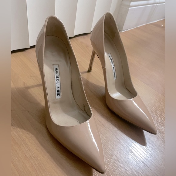 Manolo Blahnik Dark Blush Patent Leather Pointed Toe Pumps - Picture 6 of 6